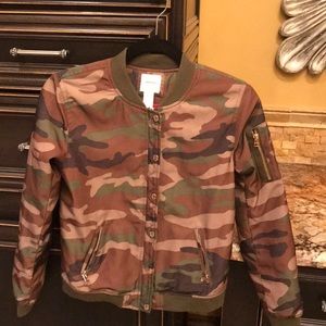 Forever 21 girls camo jacket